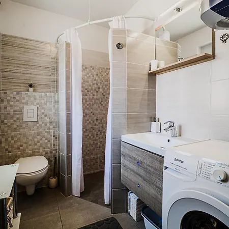 Tinkara With Ir Sauna בית נופש קטז אוב סבי