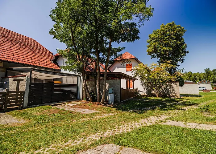 Prázdninový dům Tinkara With Ir Sauna